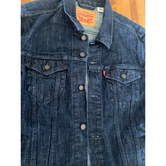 Levi's Denim Trucker Jacket Classic Fit Dark Wash Jean Jacket XL EUC